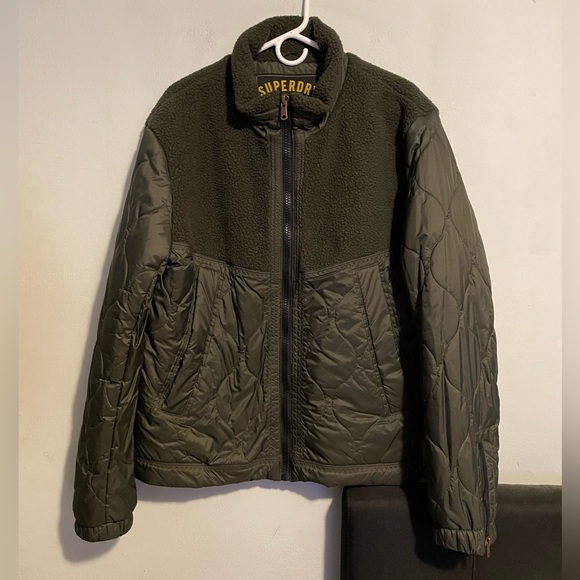 Superdry Mens Sherpa Quilted Hybrid Jacket in Dark Grey Green - Picture 1 of 10